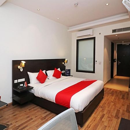 Capital O 19296 Joy Inn & Suites Bhiwadi Dış mekan fotoğraf