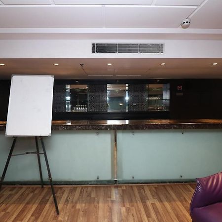 Capital O 19296 Joy Inn & Suites Bhiwadi Dış mekan fotoğraf