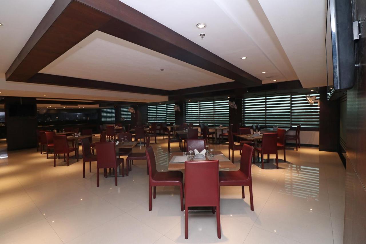 Capital O 19296 Joy Inn & Suites Bhiwadi Dış mekan fotoğraf