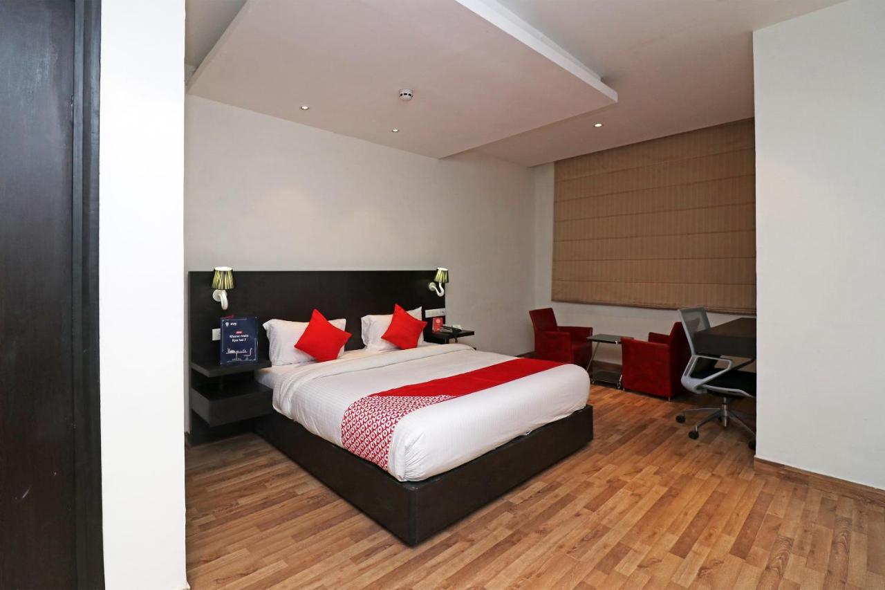 Capital O 19296 Joy Inn & Suites Bhiwadi Dış mekan fotoğraf