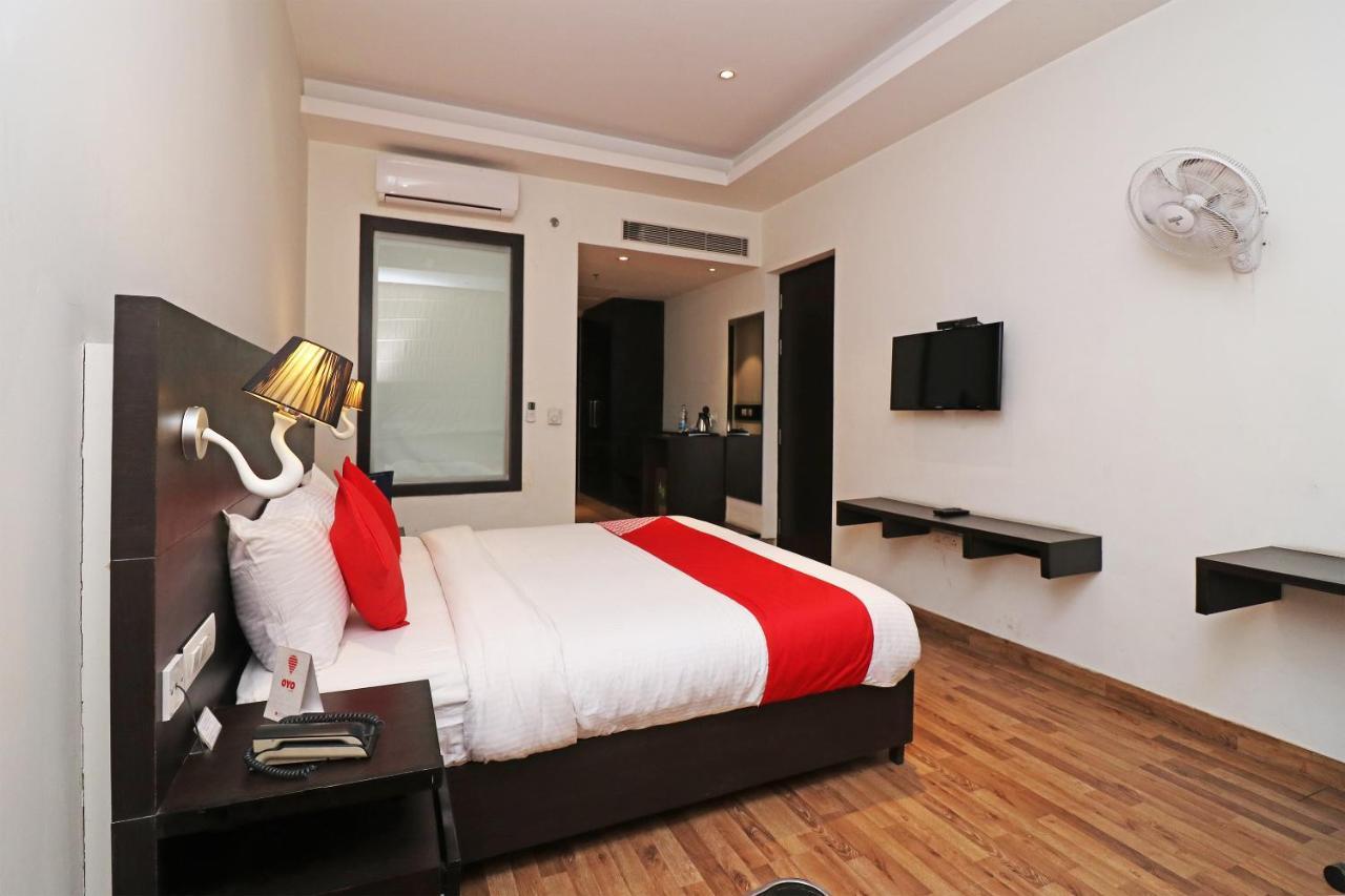 Capital O 19296 Joy Inn & Suites Bhiwadi Dış mekan fotoğraf