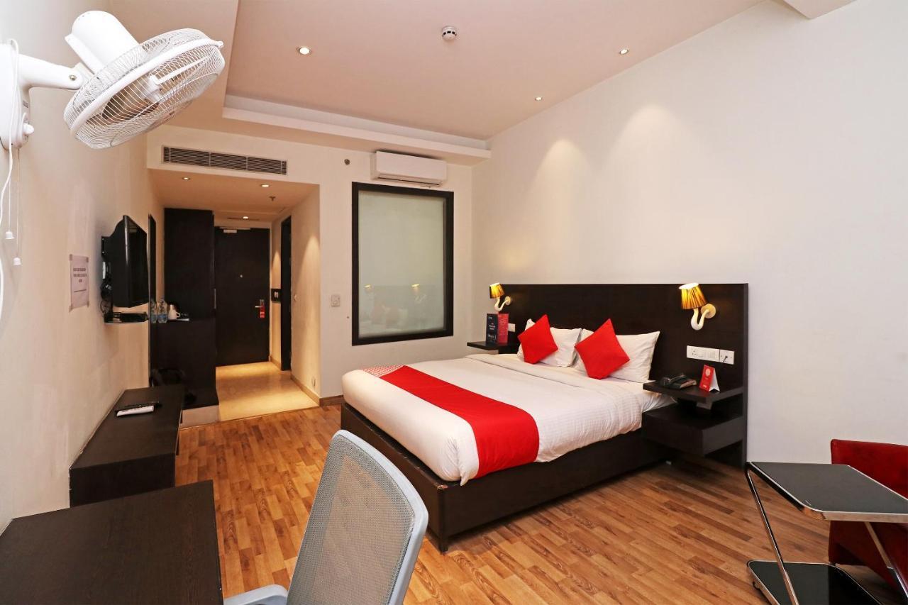 Capital O 19296 Joy Inn & Suites Bhiwadi Dış mekan fotoğraf